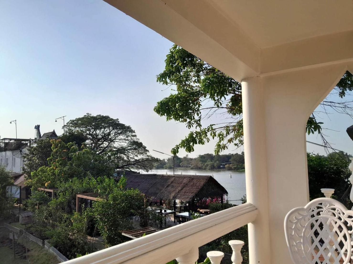 Ayutthaya Garden River Home Ban Bang Krasan Екстер'єр фото